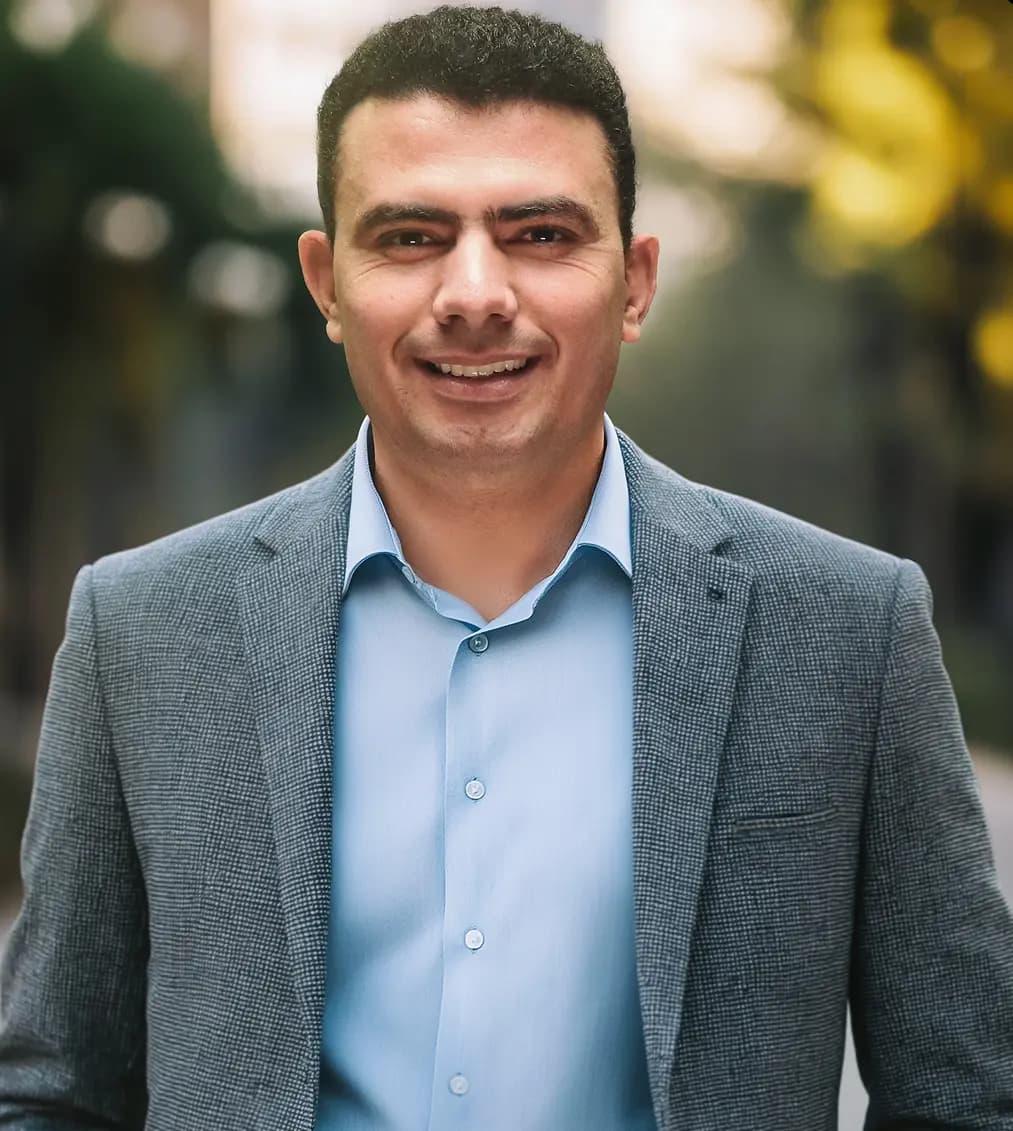 Dr. Ashraf Ibrahim — Economist & Financial Advisor, Belvro Wealth